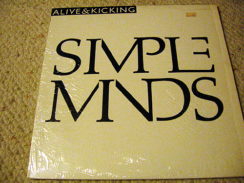 SIMPLE MINDS：ALIVE & KICKING